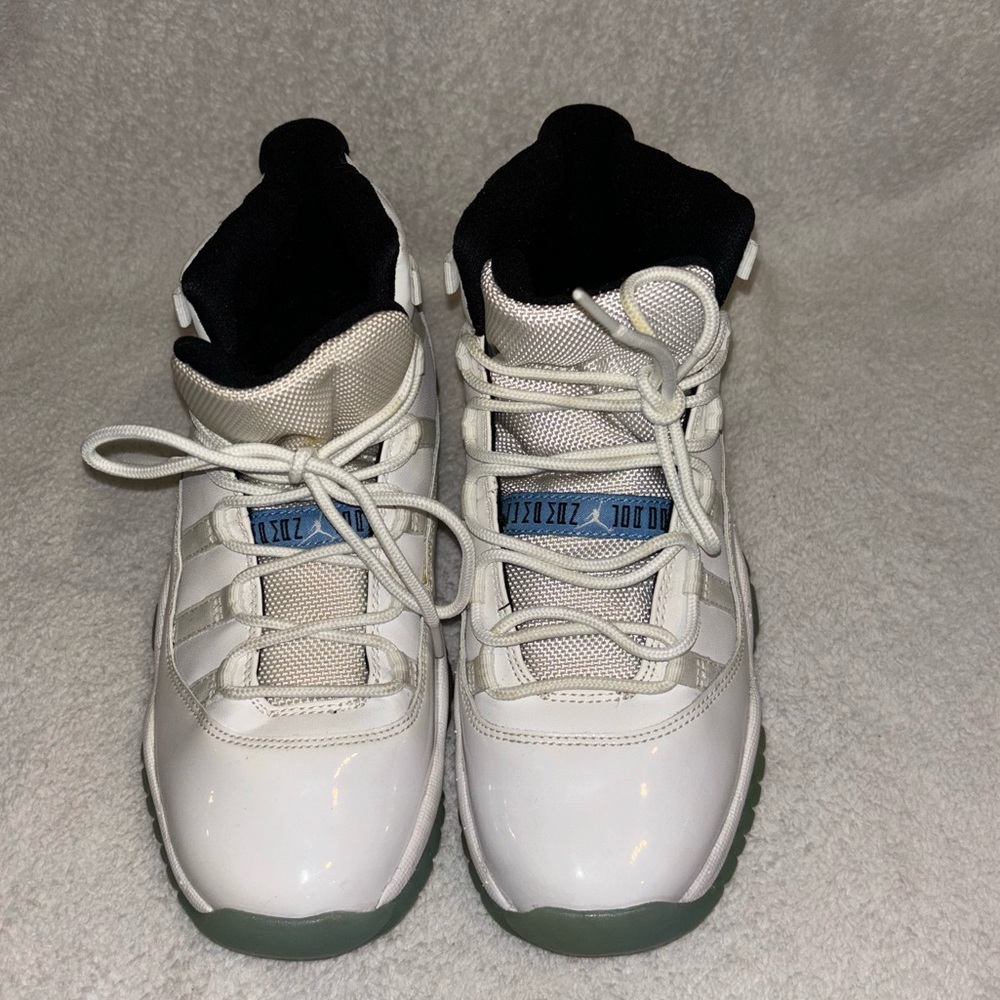 Air Jordan 11 Retro ‘Legend Blue’ 2014 Sneakers - Size Boys 5.5Y/7.5 Womens